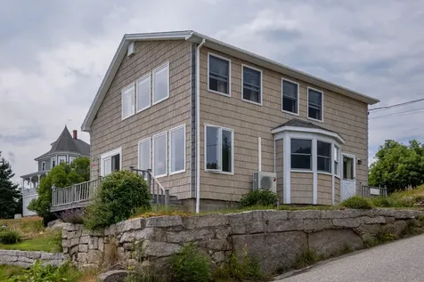 19 Granite Street Stonington ME 04681