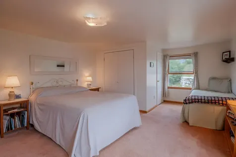 19 Granite Street Stonington ME 04681