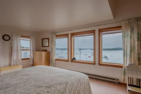 19 Granite Street Stonington ME 04681