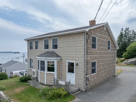 19 Granite Street Stonington ME 04681