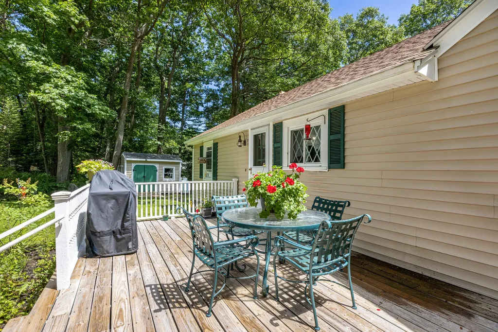 23 Olde Fort Road Cape Elizabeth ME 04107