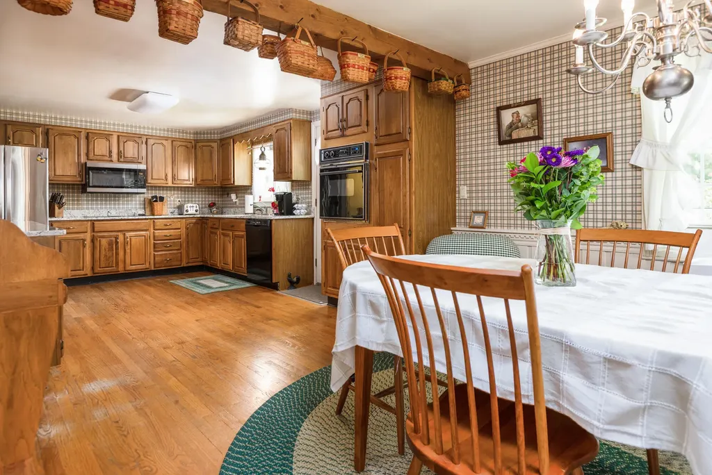23 Olde Fort Road Cape Elizabeth ME 04107