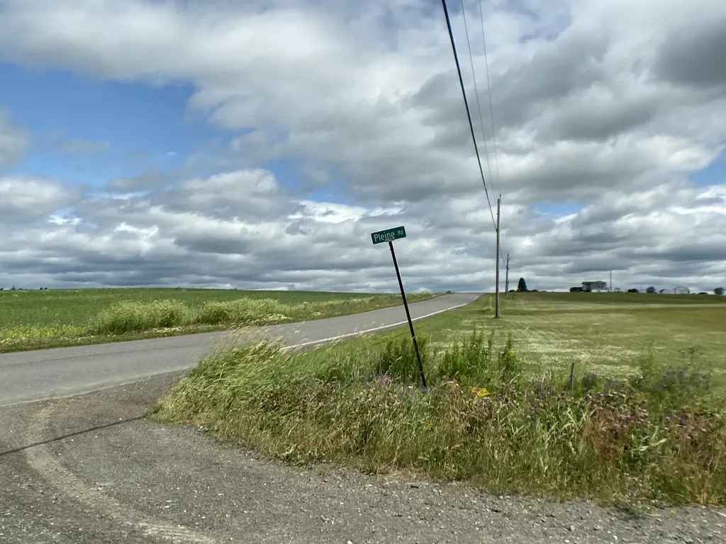 M7L4 Pleine Road Saint Agatha ME 04772