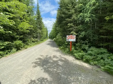 M7L4 Pleine Road Saint Agatha ME 04772