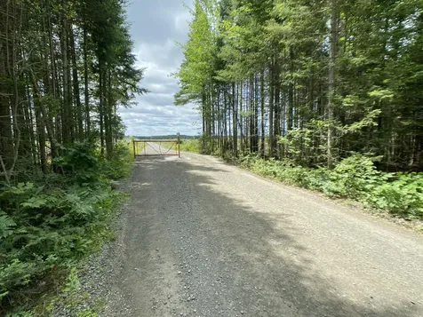 M7L4 Pleine Road Saint Agatha ME 04772