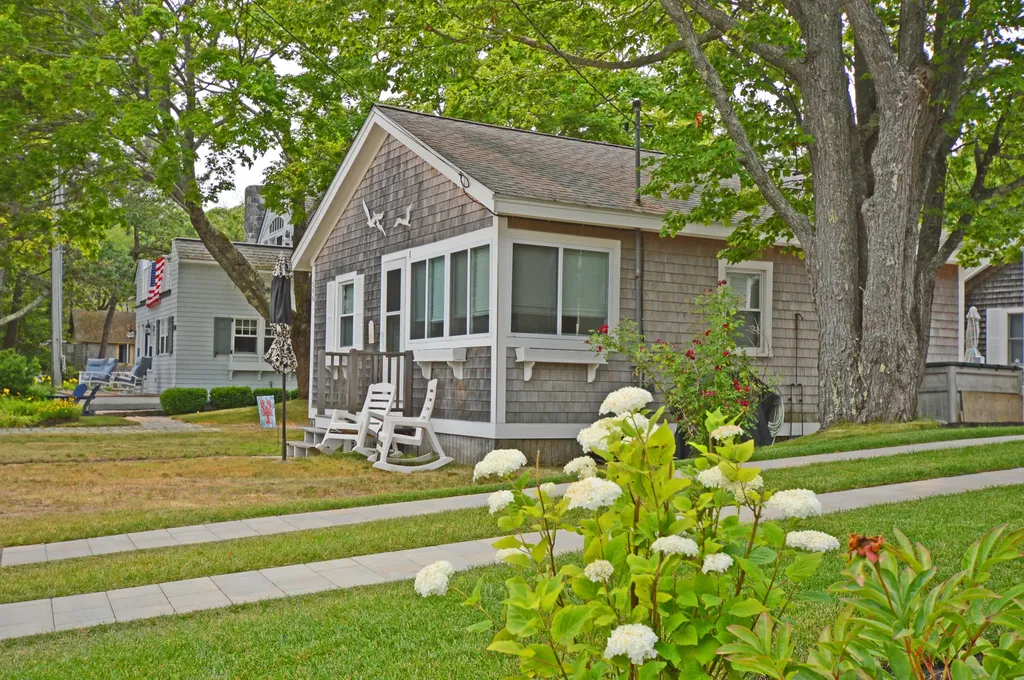 586 Kings Highway Kennebunkport ME 04046