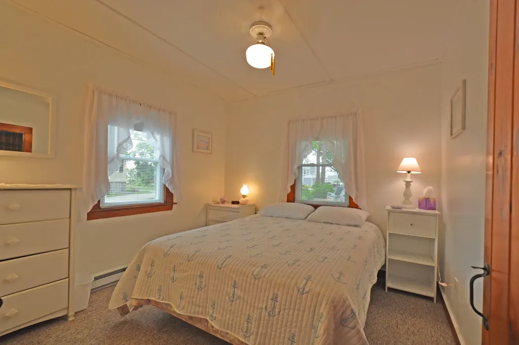 586 Kings Highway Kennebunkport ME 04046