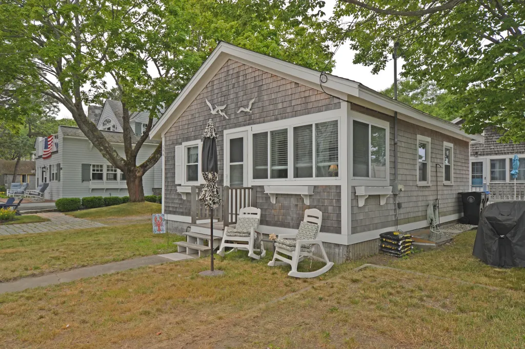 586 Kings Highway Kennebunkport ME 04046