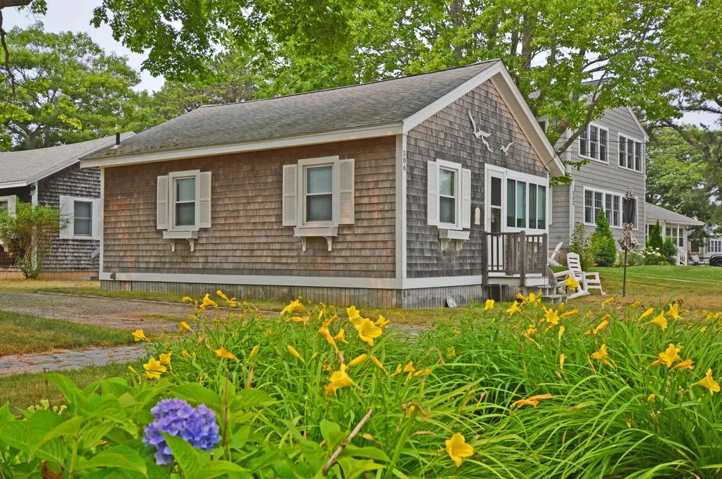 586 Kings Highway Kennebunkport ME 04046