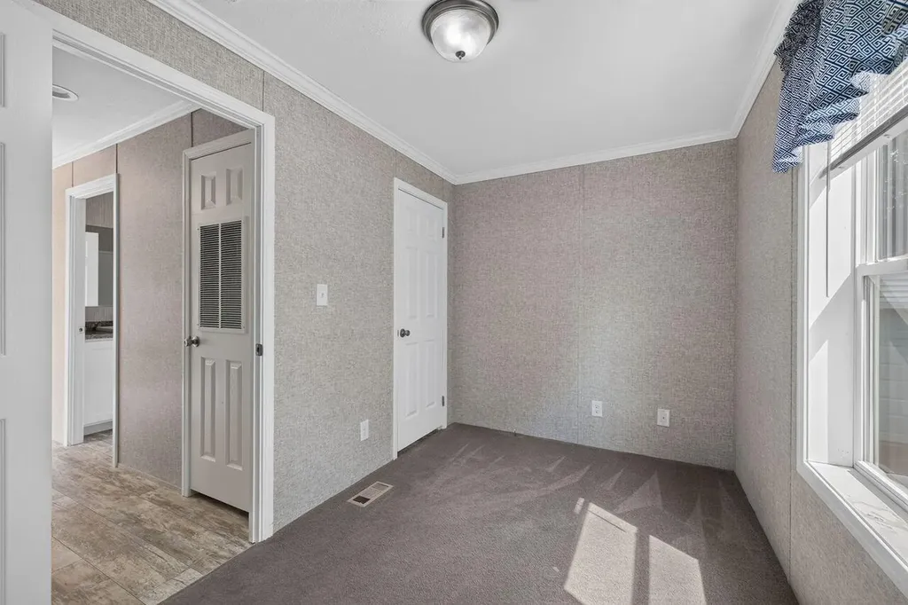 7 Gendreau Lane Sanford ME 04073