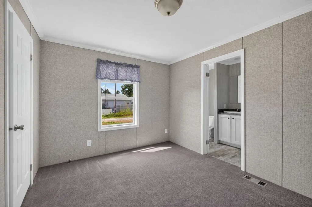 7 Gendreau Lane Sanford ME 04073