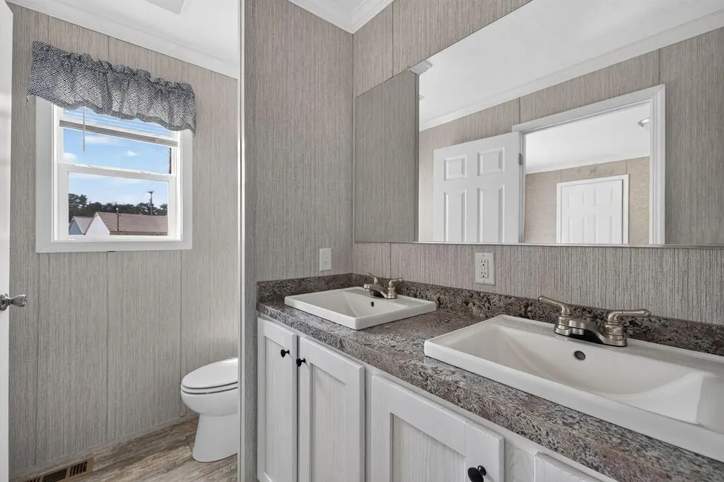 7 Gendreau Lane Sanford ME 04073