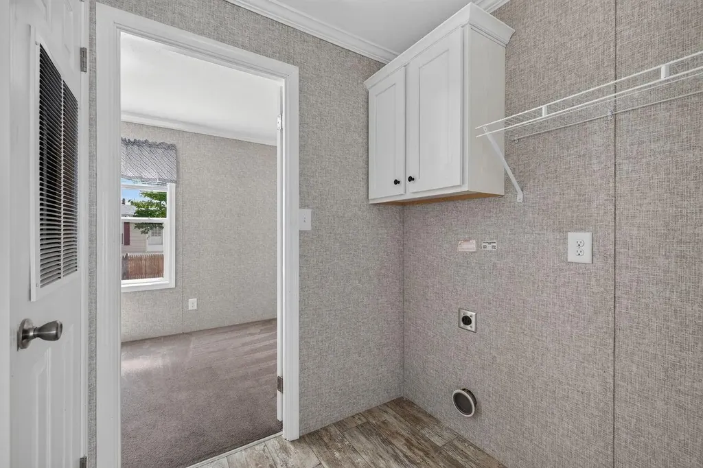 7 Gendreau Lane Sanford ME 04073