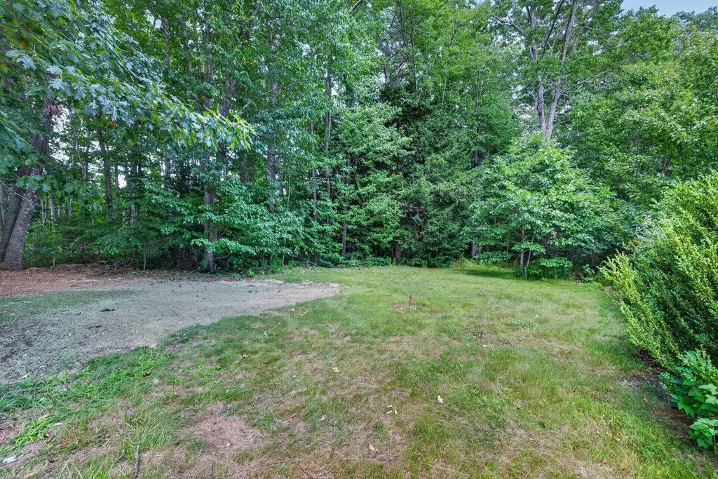 7 Gendreau Lane Sanford ME 04073