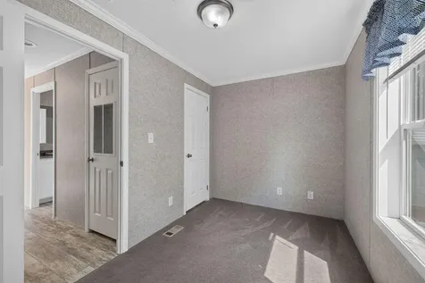 7 Gendreau Lane Sanford ME 04073