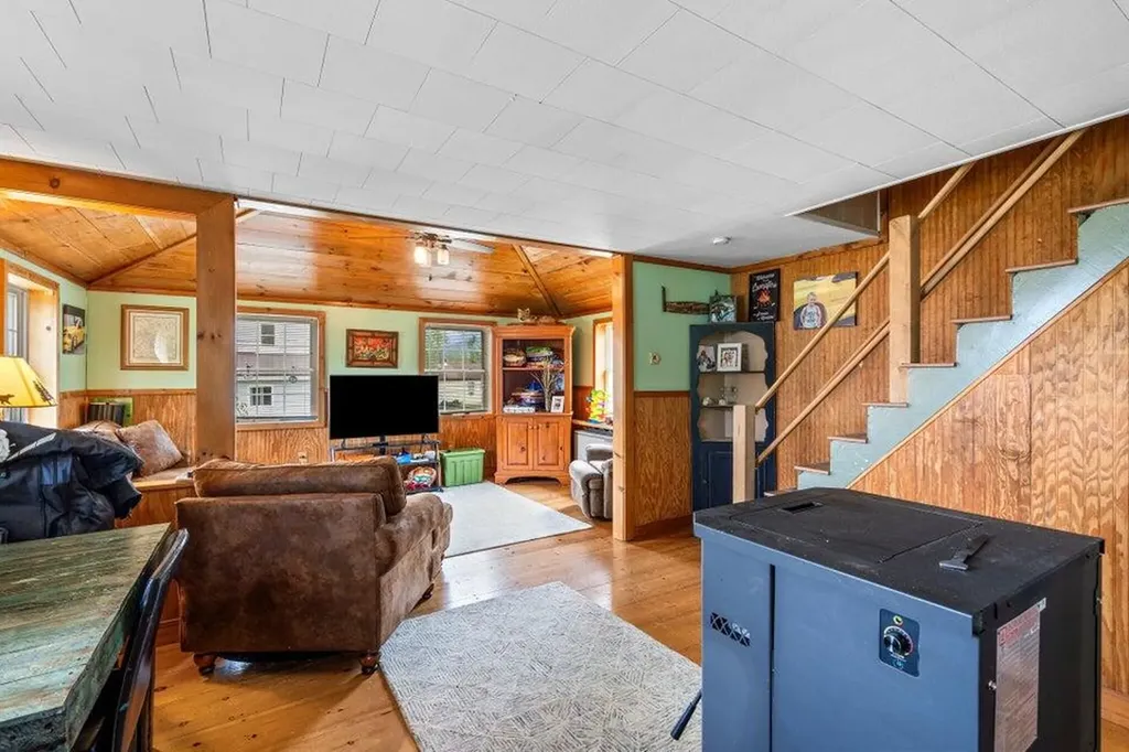 7 Wells Street Greenville ME 04441
