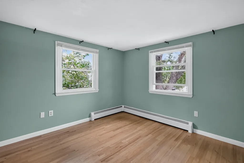 15 Cleveland Circle South Portland ME 04106
