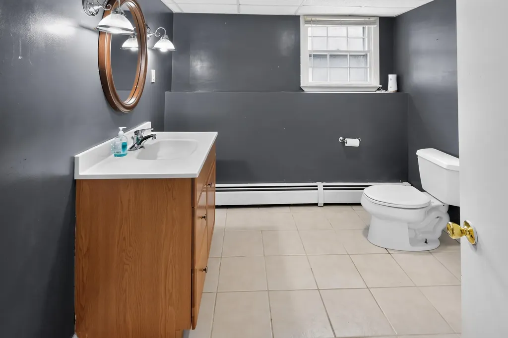 15 Cleveland Circle South Portland ME 04106