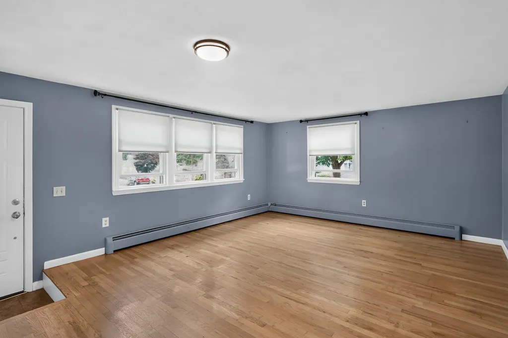15 Cleveland Circle South Portland ME 04106