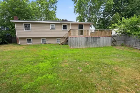 15 Cleveland Circle South Portland ME 04106