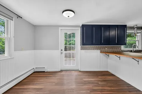 15 Cleveland Circle South Portland ME 04106