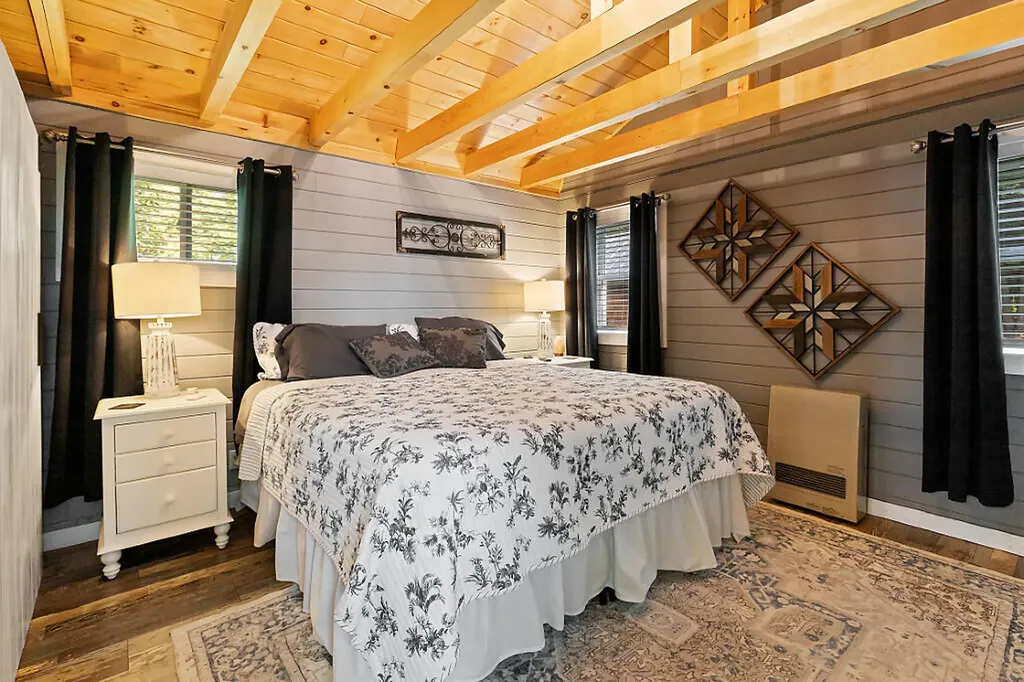165 Helens Lane Hartland ME 04943