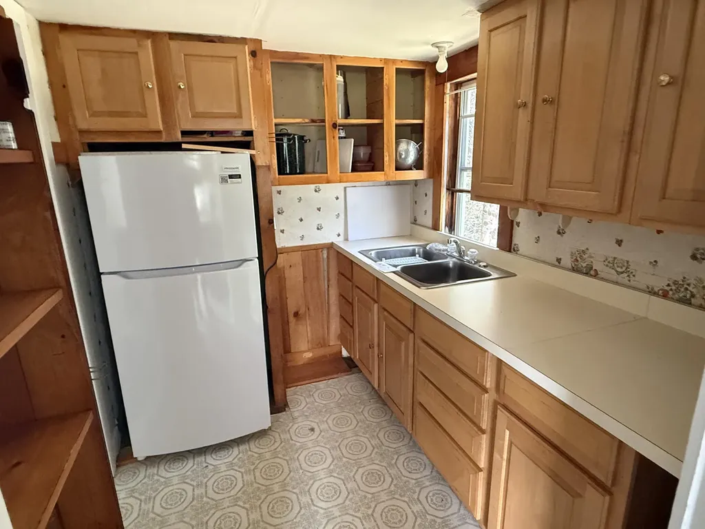 1013 Hummingbird Lane Vinalhaven ME 04863