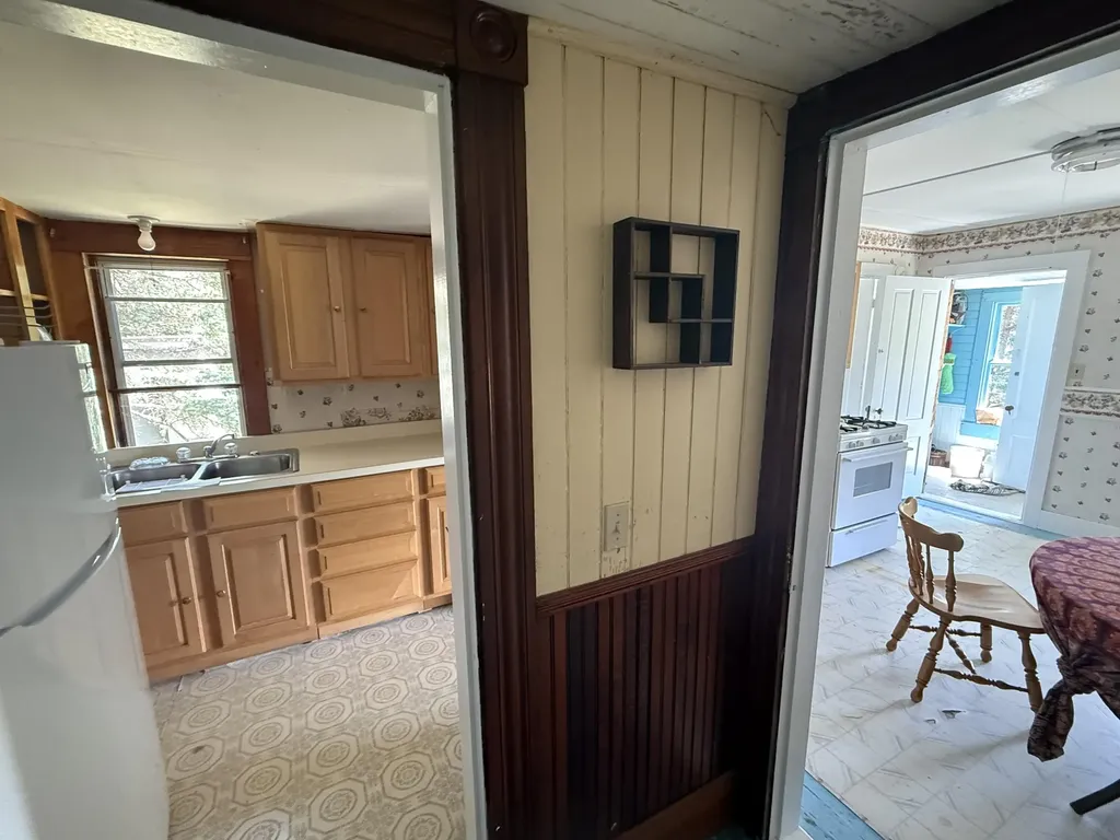 1013 Hummingbird Lane Vinalhaven ME 04863