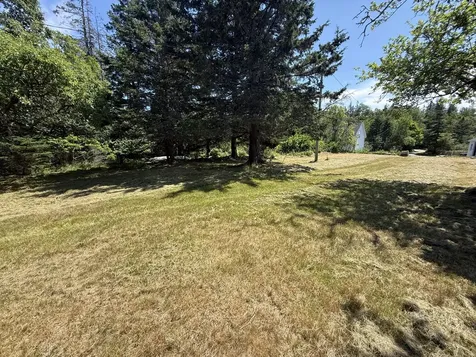 1013 Hummingbird Lane Vinalhaven ME 04863