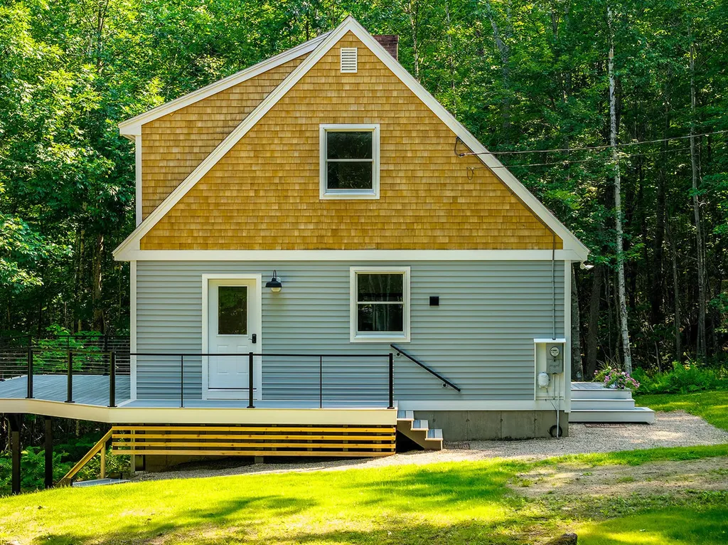 30 Bayberry Lane Camden ME 04843