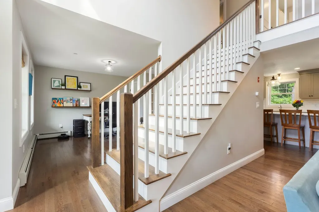 10 Charlan Lane Windham ME 04062