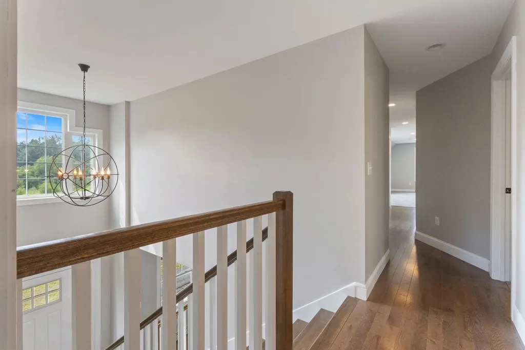 10 Charlan Lane Windham ME 04062