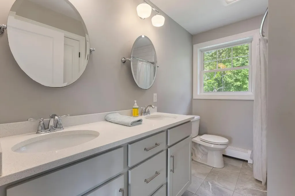 10 Charlan Lane Windham ME 04062