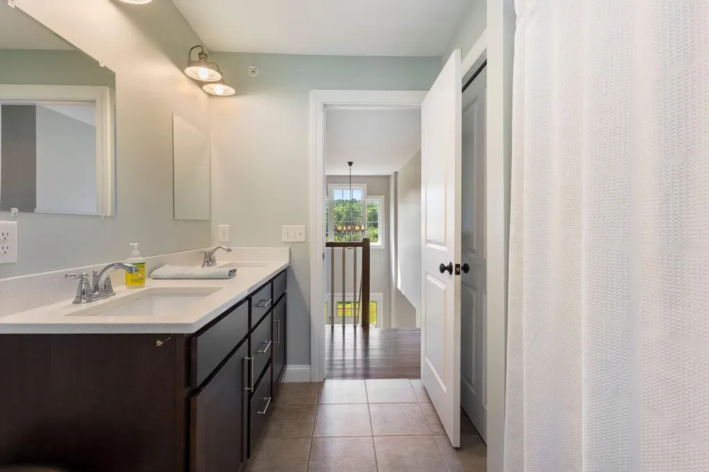 10 Charlan Lane Windham ME 04062
