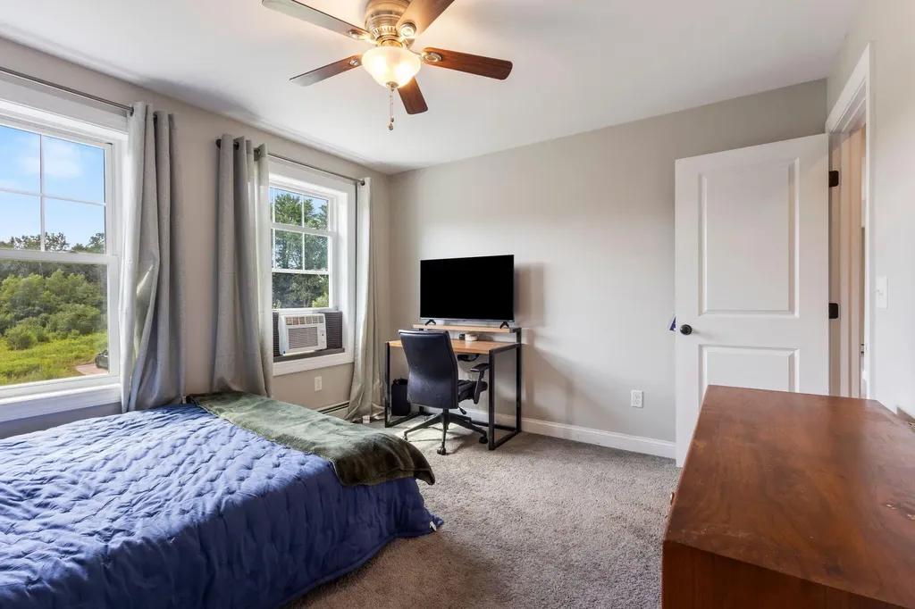 10 Charlan Lane Windham ME 04062