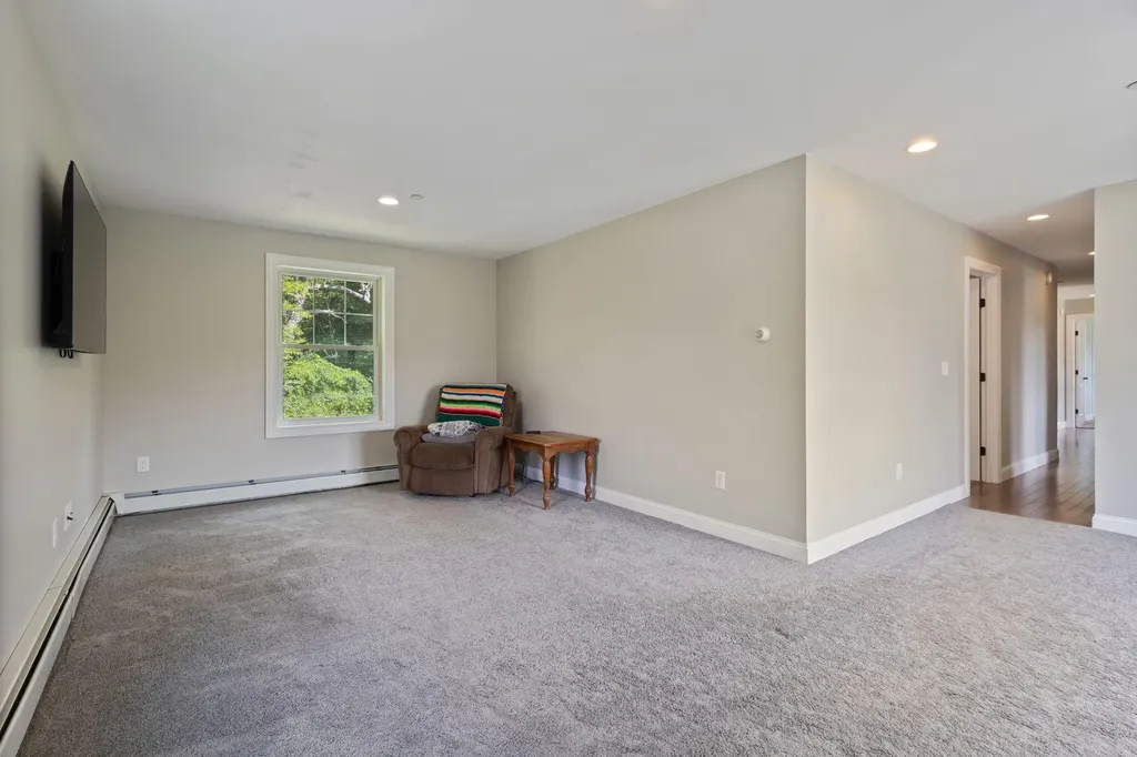10 Charlan Lane Windham ME 04062