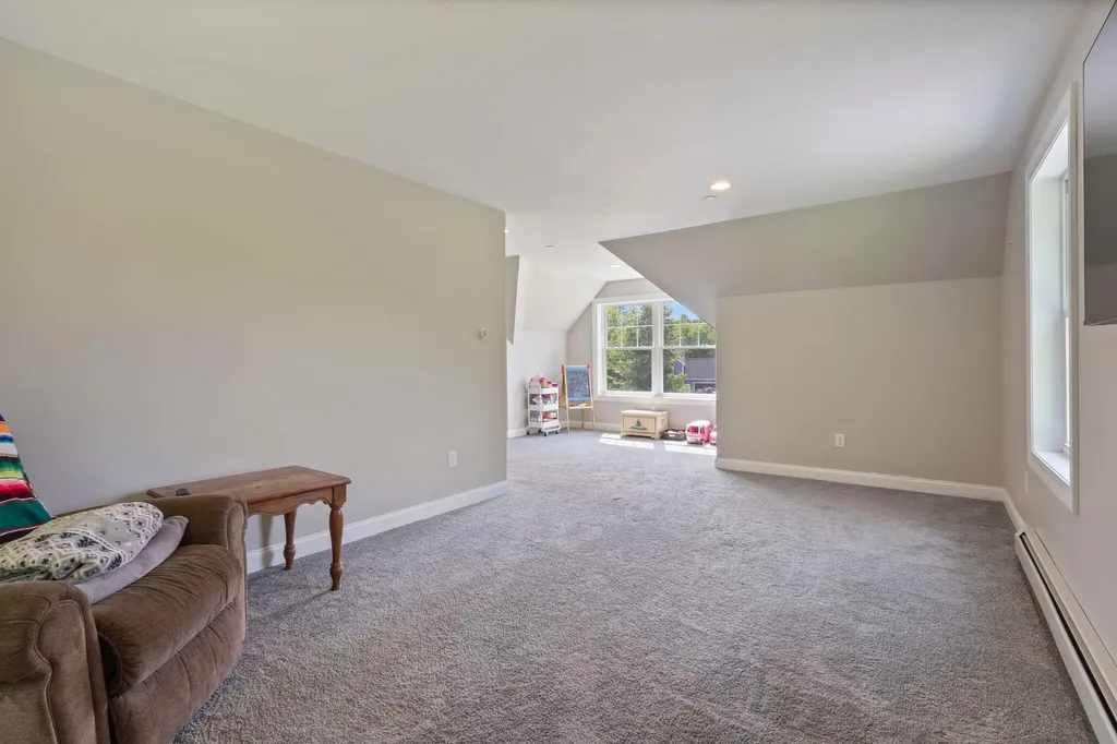 10 Charlan Lane Windham ME 04062