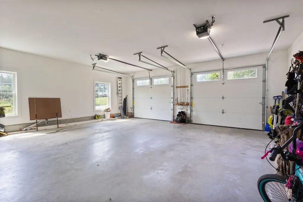 10 Charlan Lane Windham ME 04062