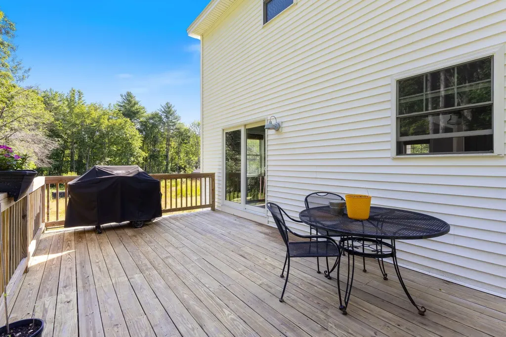 10 Charlan Lane Windham ME 04062