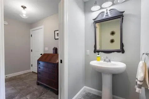 10 Charlan Lane Windham ME 04062