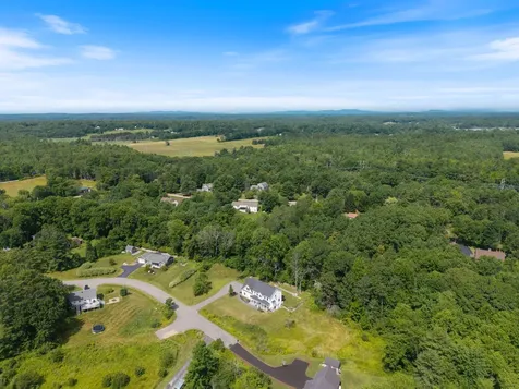 10 Charlan Lane Windham ME 04062
