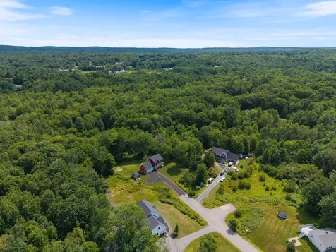 10 Charlan Lane Windham ME 04062