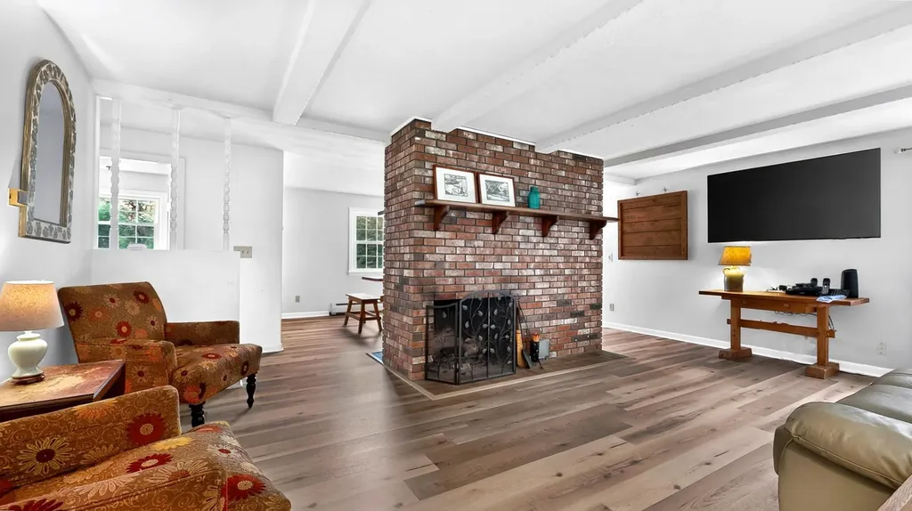 14 Mountain View Lane Standish ME 04084