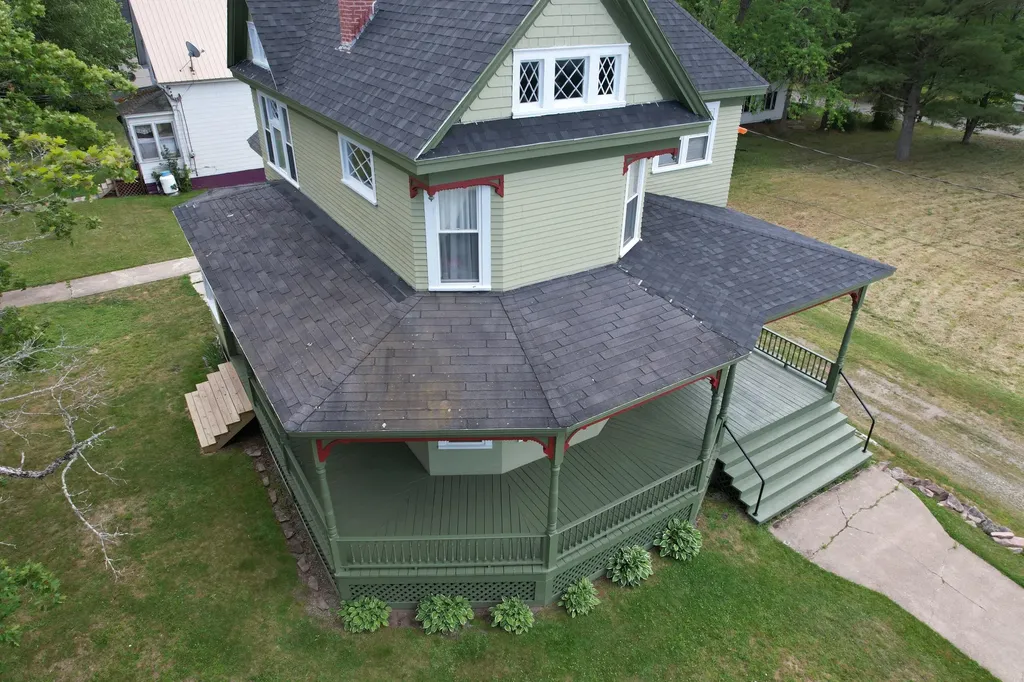 51 Broadway Street Baileyville ME 04694