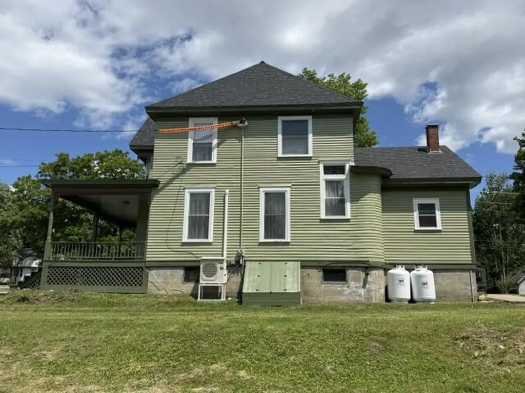 51 Broadway Street Baileyville ME 04694