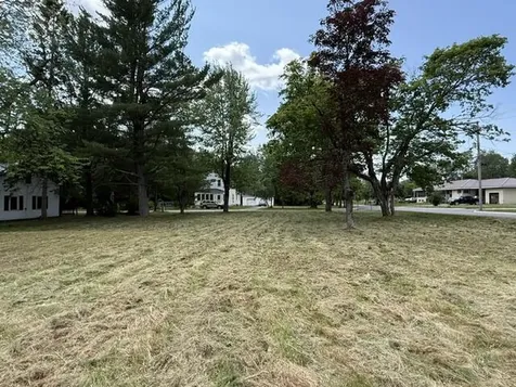 51 Broadway Street Baileyville ME 04694
