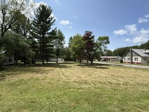 51 Broadway Street Baileyville ME 04694