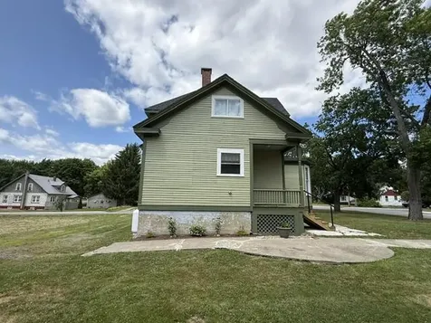 51 Broadway Street Baileyville ME 04694