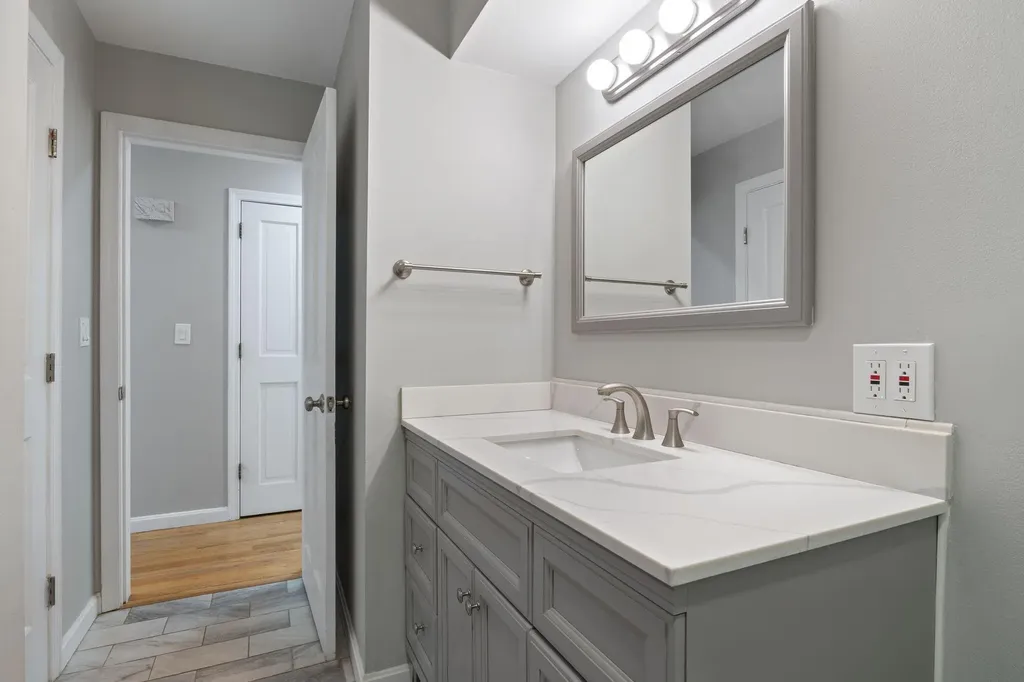 214 Tandberg Trail Windham ME 04062
