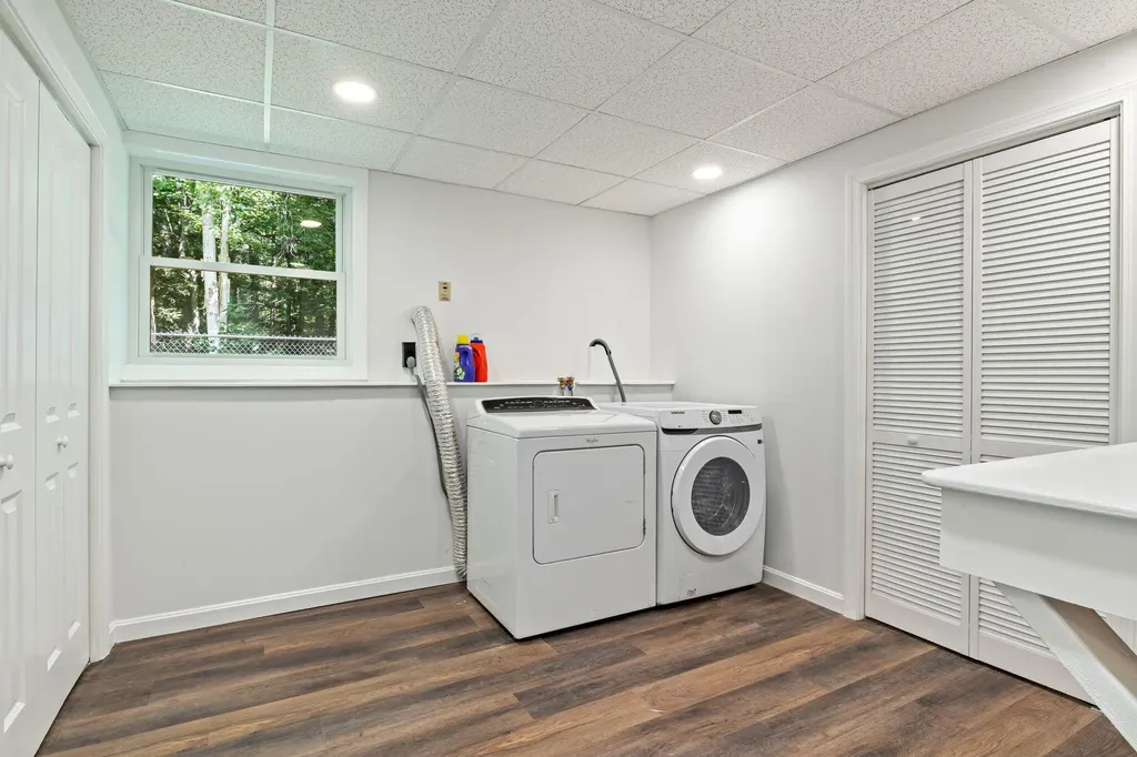 214 Tandberg Trail Windham ME 04062